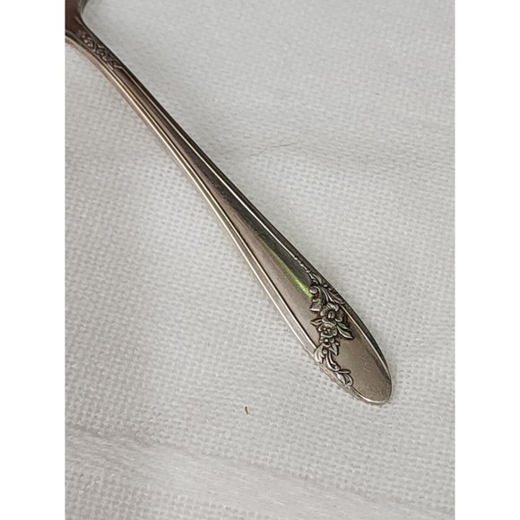 Oneida Queen Bess II Salad Fork 6.5" silverplate clover pierced - Picture 5 of 11